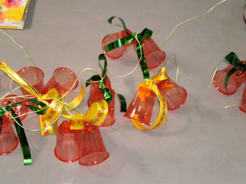 recyclable ornaments to decorate for christmas
