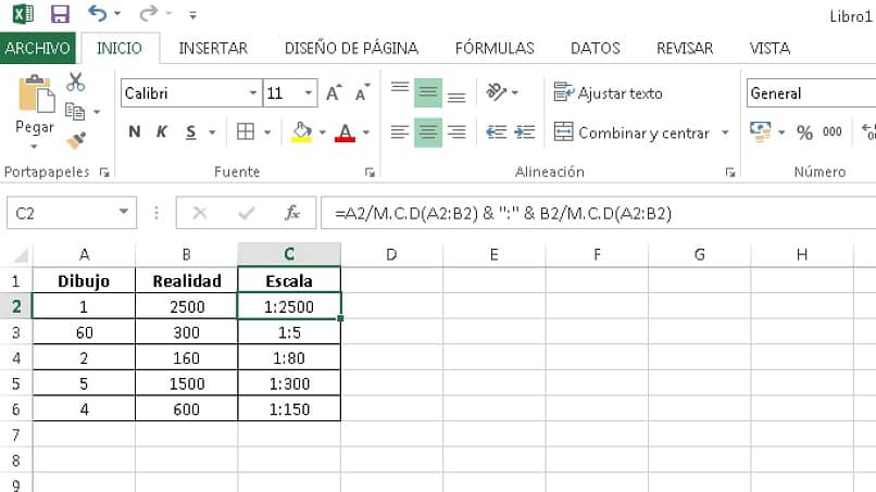 ¿Cómo se saca el MCD en Excel?