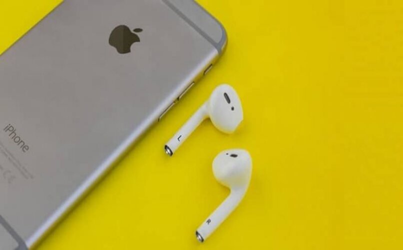 manage to charge your airpods with your iphone phone