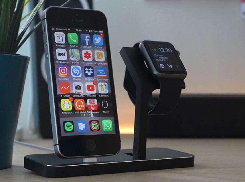 apple watch mobile devices