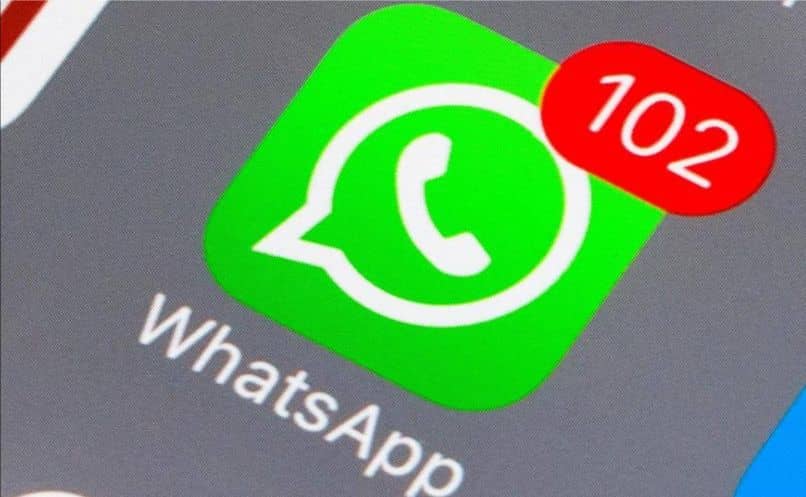 whatsapp logo with notifications