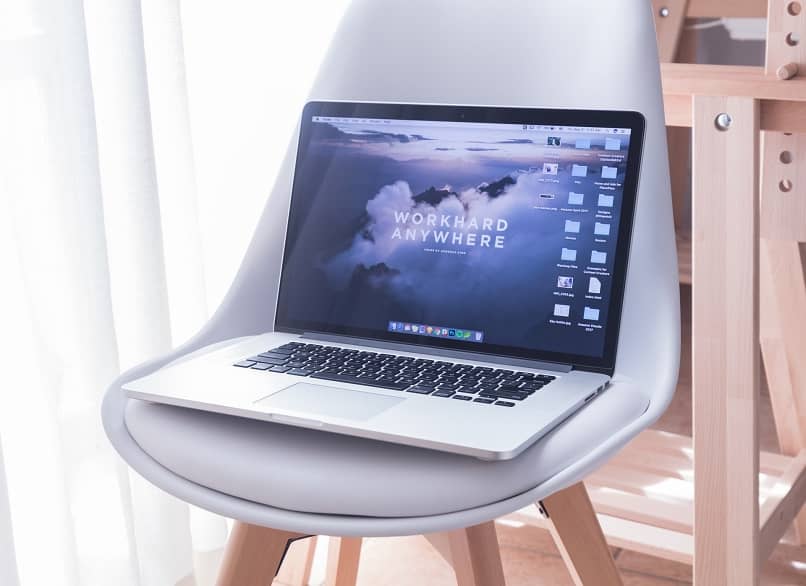 laptop apple silla aplicaciones