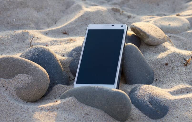leave tablet in the sand