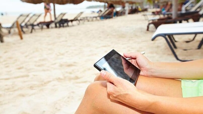 take a tablet to the beach